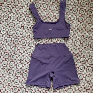 set active sportbody sports bra and shorts set